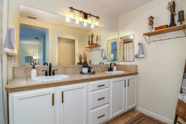 $474,000 | 304 Dante Circle, Roseville, CA 95678