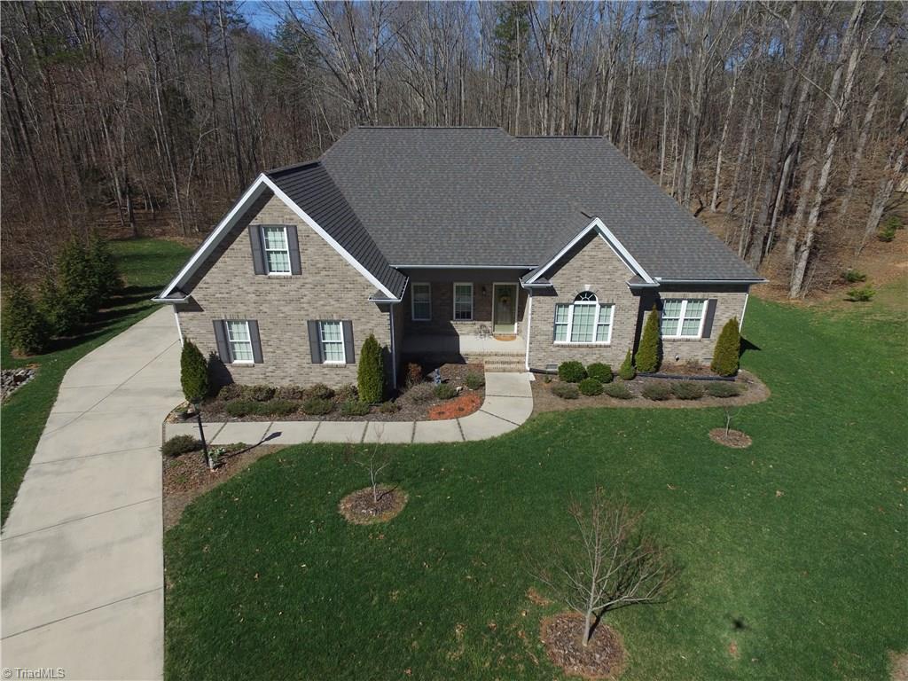 141 Laurel Ridge Court Reidsville, NC 27320 - Photo 2 of 24 Gallery Image 2