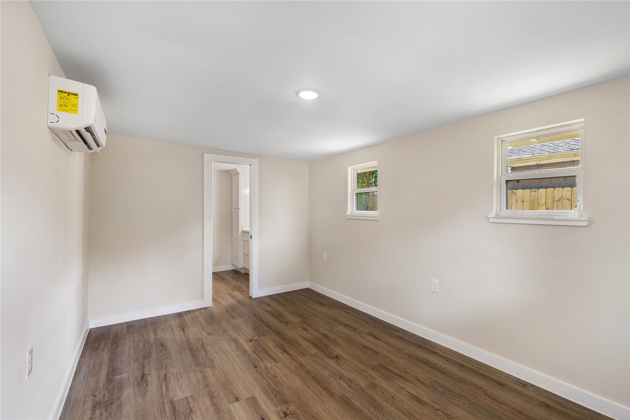 908 Key Street Houston, TX 77009 - Photo 27 of 29 Flex room space great for office, game room, or guest room