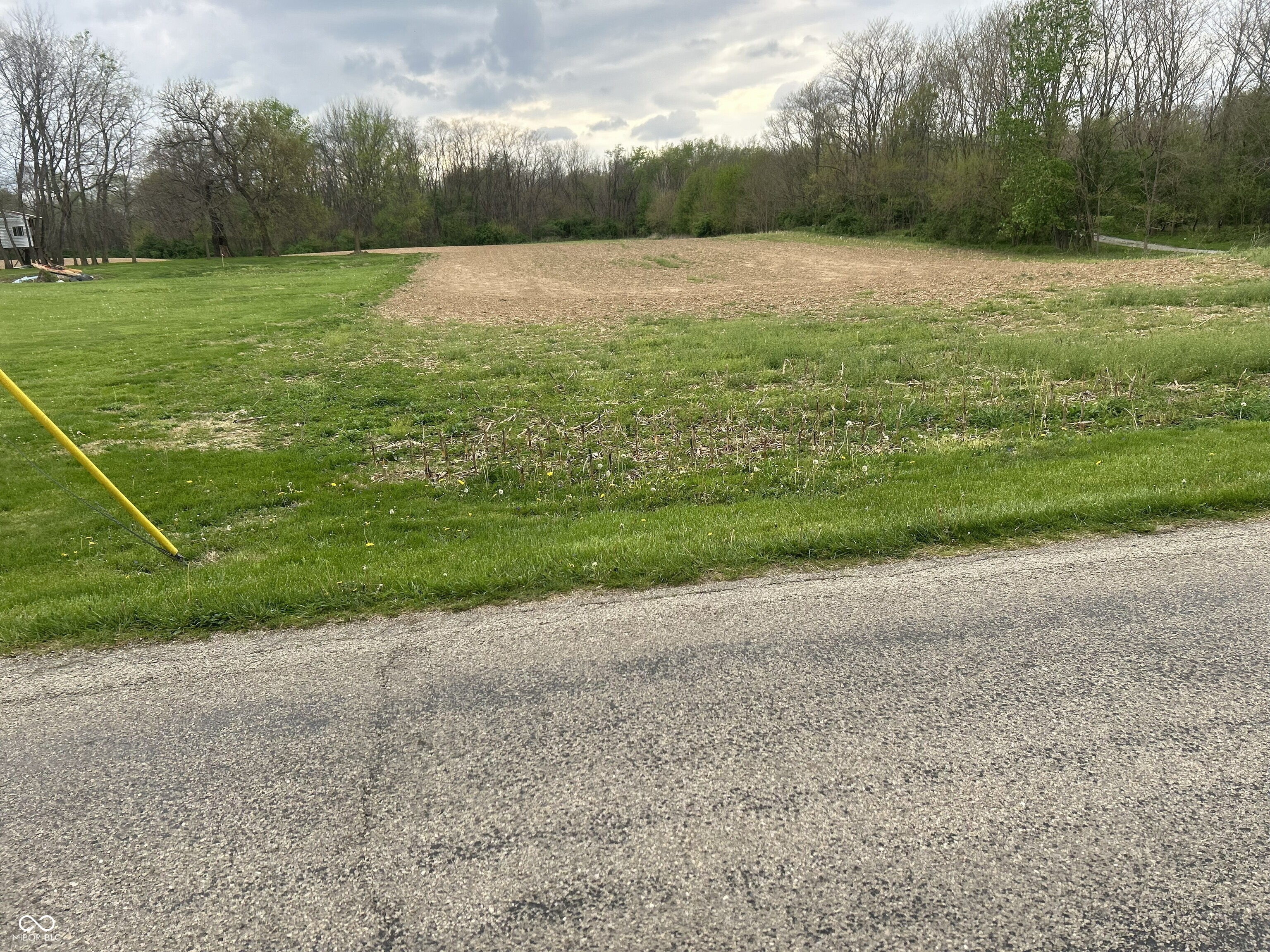 5229 North Mechanicsburg Road Middletown, IN 47356 - Photo 2 of 3