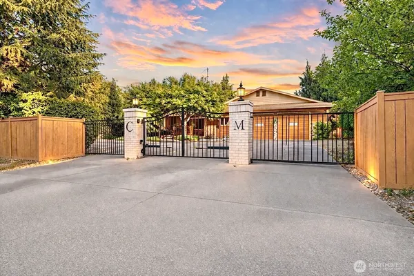$673,550 | 4029 San Mar Drive Northeast, Olympia, WA 98506