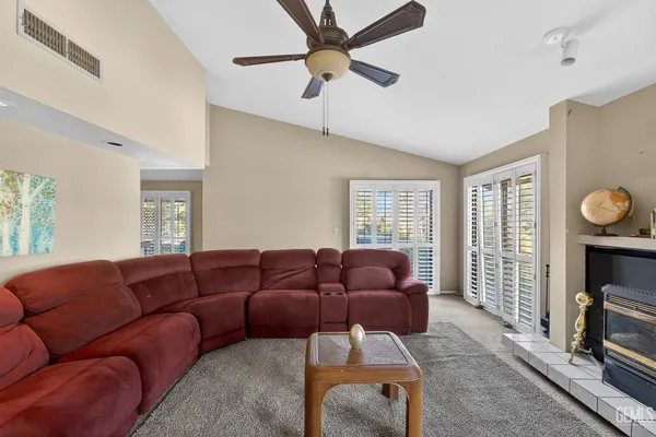 $279,900 | Undisclosed Address, Bakersfield, CA 93306