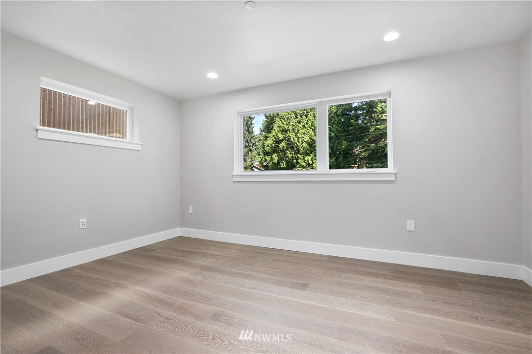10323 Northeast 189th Street, Unit F Bothell, WA 98011 - Photo 22 of 34 Gallery Image 22