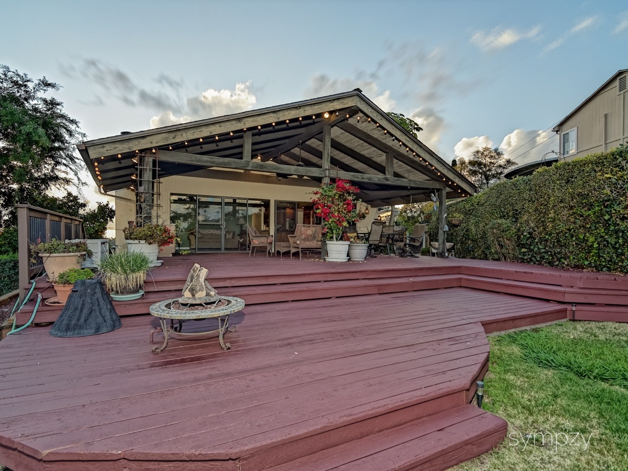 351 Aldwych Road El Cajon, CA 92020 - Photo 2 of 25 Gallery Image 2