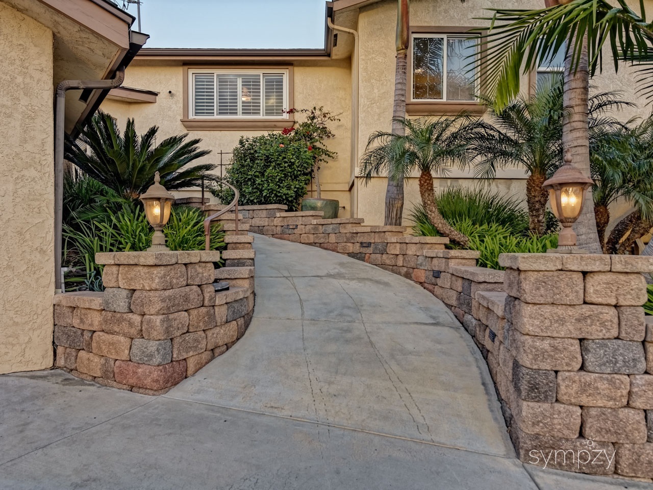 351 Aldwych Road El Cajon, CA 92020 - Photo 6 of 25 Gallery Image 6