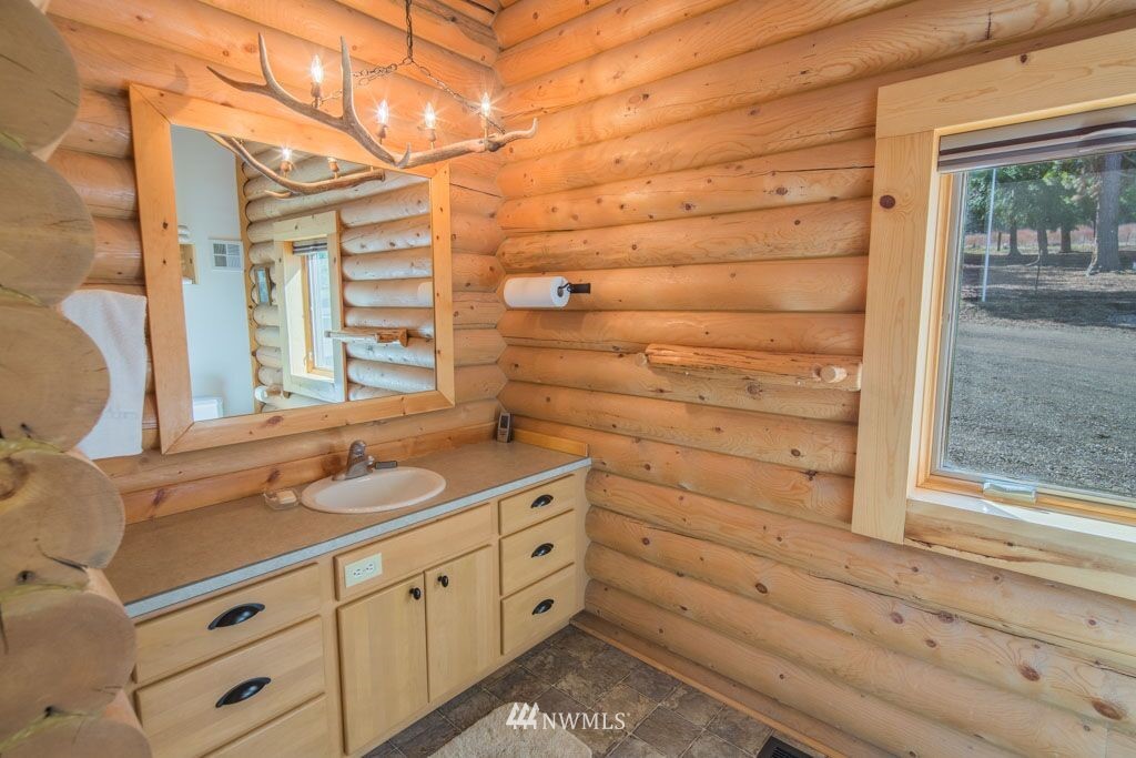 2960 Upper Peoh Point Road Cle Elum, WA 98922 - Photo 13 of 24 Gallery Image 13