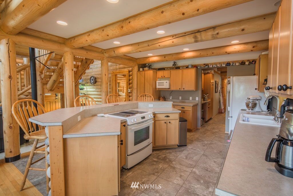 2960 Upper Peoh Point Road Cle Elum, WA 98922 - Photo 9 of 24 Gallery Image 9