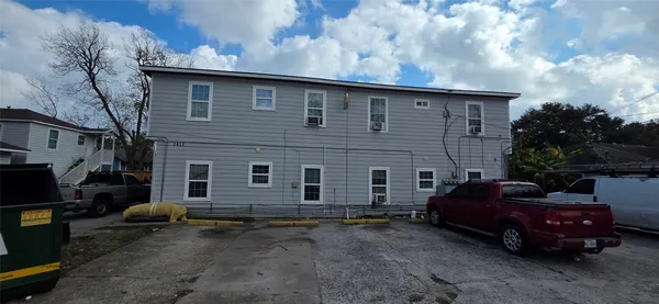 $850 | 2811 Iola Street, Unit 8, Houston, TX 77017