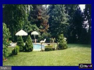 19 Deerpath Road Chalfont, PA 18914 - Photo 2 of 2 Gallery Image 2
