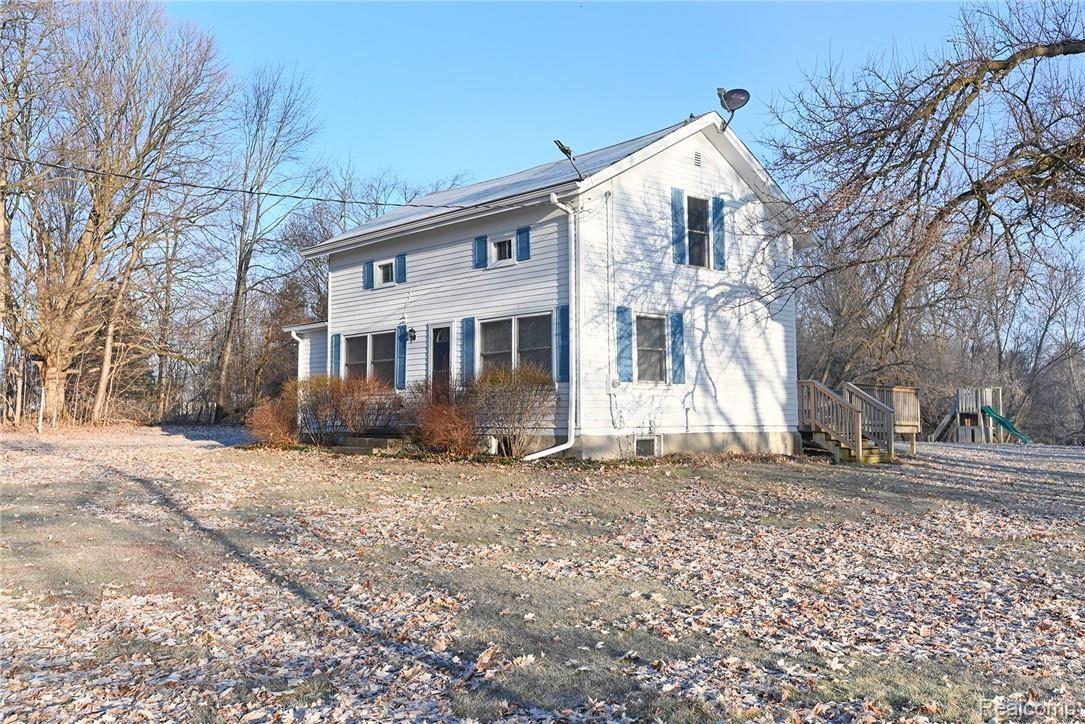 12974 South New Lothrop Road Byron, MI 48418 - Photo 1 of 32 CNG_7815-.jpg