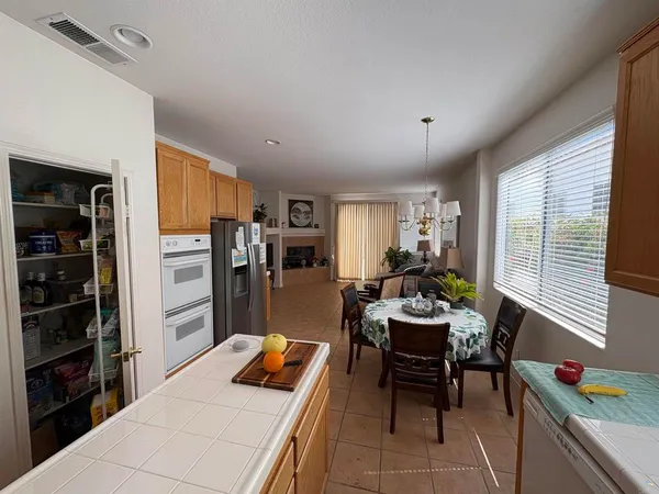 $4,920 | 6033 Patmos Way, Oceanside, CA 92056