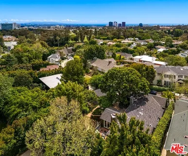 $3,300,000 | 11164 Ophir Drive, Los Angeles, CA 90024