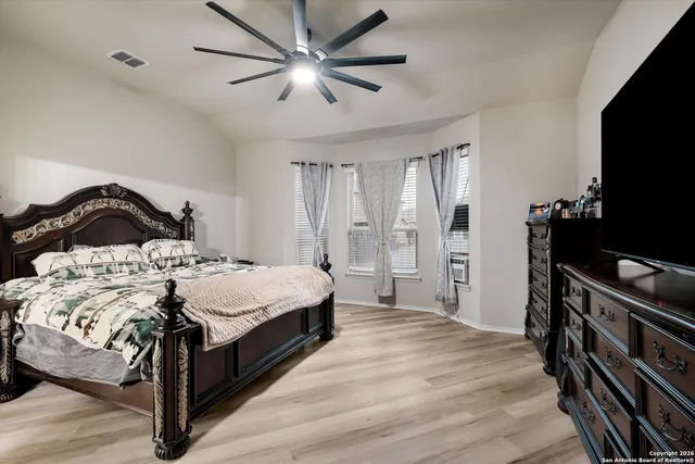 $2,400 | 5802 Acacia Farm, San Antonio, TX 78244