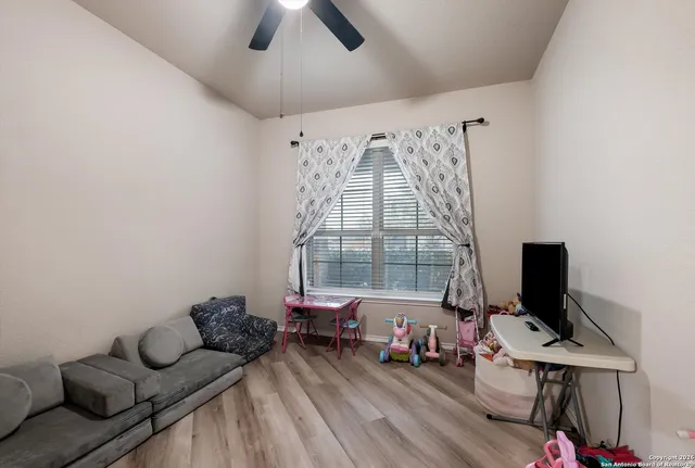 $2,400 | 5802 Acacia Farm, San Antonio, TX 78244