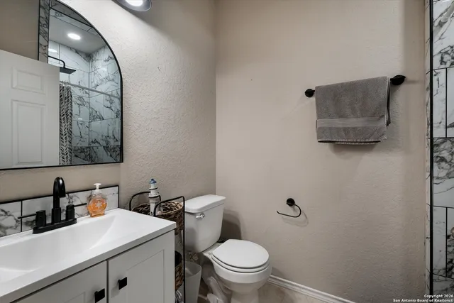 $2,400 | 5802 Acacia Farm, San Antonio, TX 78244