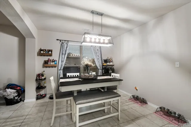 $2,400 | 5802 Acacia Farm, San Antonio, TX 78244