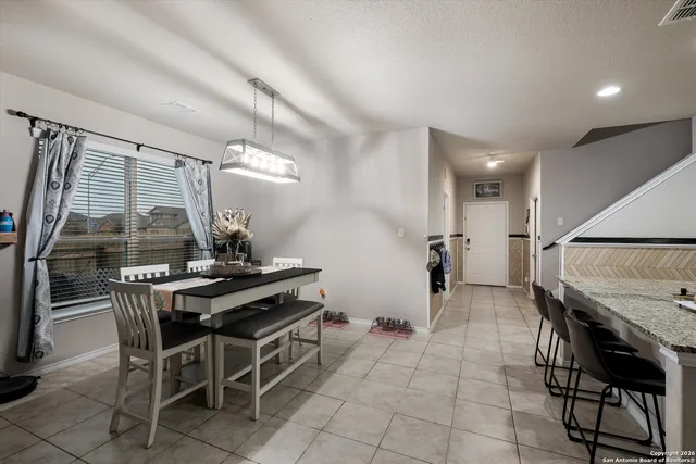 $2,400 | 5802 Acacia Farm, San Antonio, TX 78244