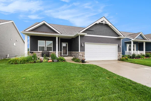 $469,000 | 107 Barnsley Drive, Howell, MI 48843