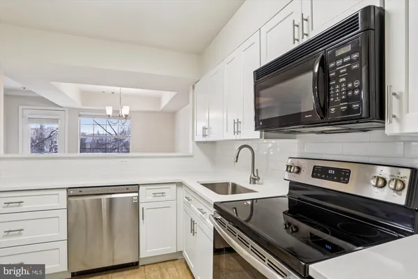 $2,550 | 5708 Chapman Mill Drive, Unit 210, Rockville, MD 20852