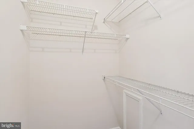 $2,800 | 5708 Chapman Mill Drive, Unit 210, Rockville, MD 20852