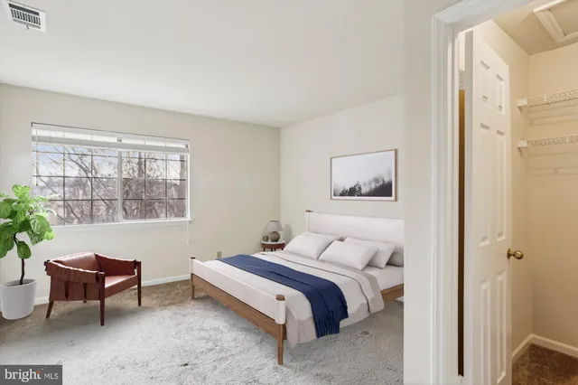 $2,800 | 5708 Chapman Mill Drive, Unit 210, Rockville, MD 20852