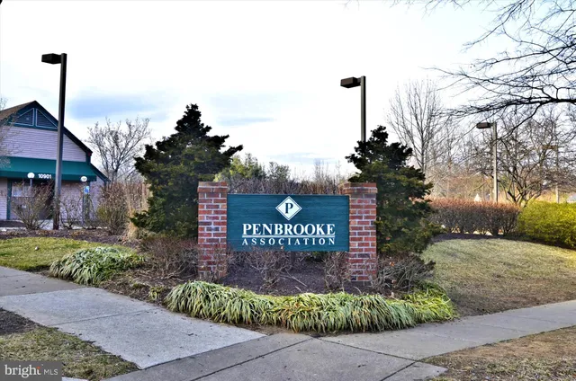 $2,800 | 5708 Chapman Mill Drive, Unit 210, Rockville, MD 20852