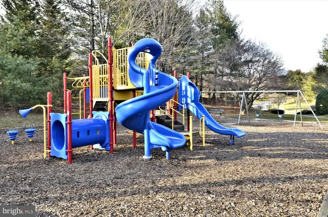 $2,800 | 5708 Chapman Mill Drive, Unit 210, Rockville, MD 20852