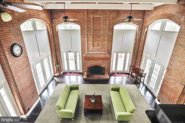 $2,800 | 5708 Chapman Mill Drive, Unit 210, Rockville, MD 20852