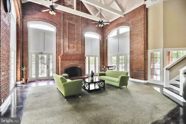 $2,800 | 5708 Chapman Mill Drive, Unit 210, Rockville, MD 20852