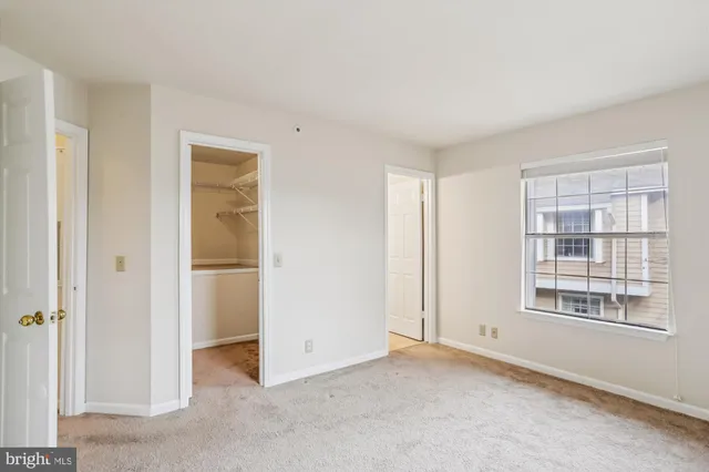 $2,800 | 5708 Chapman Mill Drive, Unit 210, Rockville, MD 20852