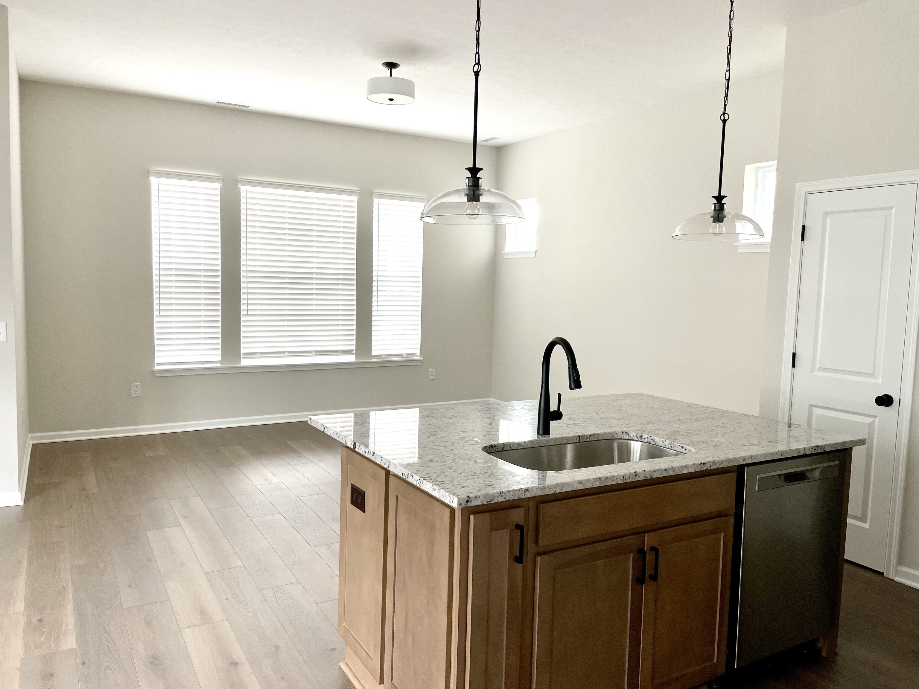 520 Steinbeck Place Carmel, IN 46032 - Photo 7 of 19