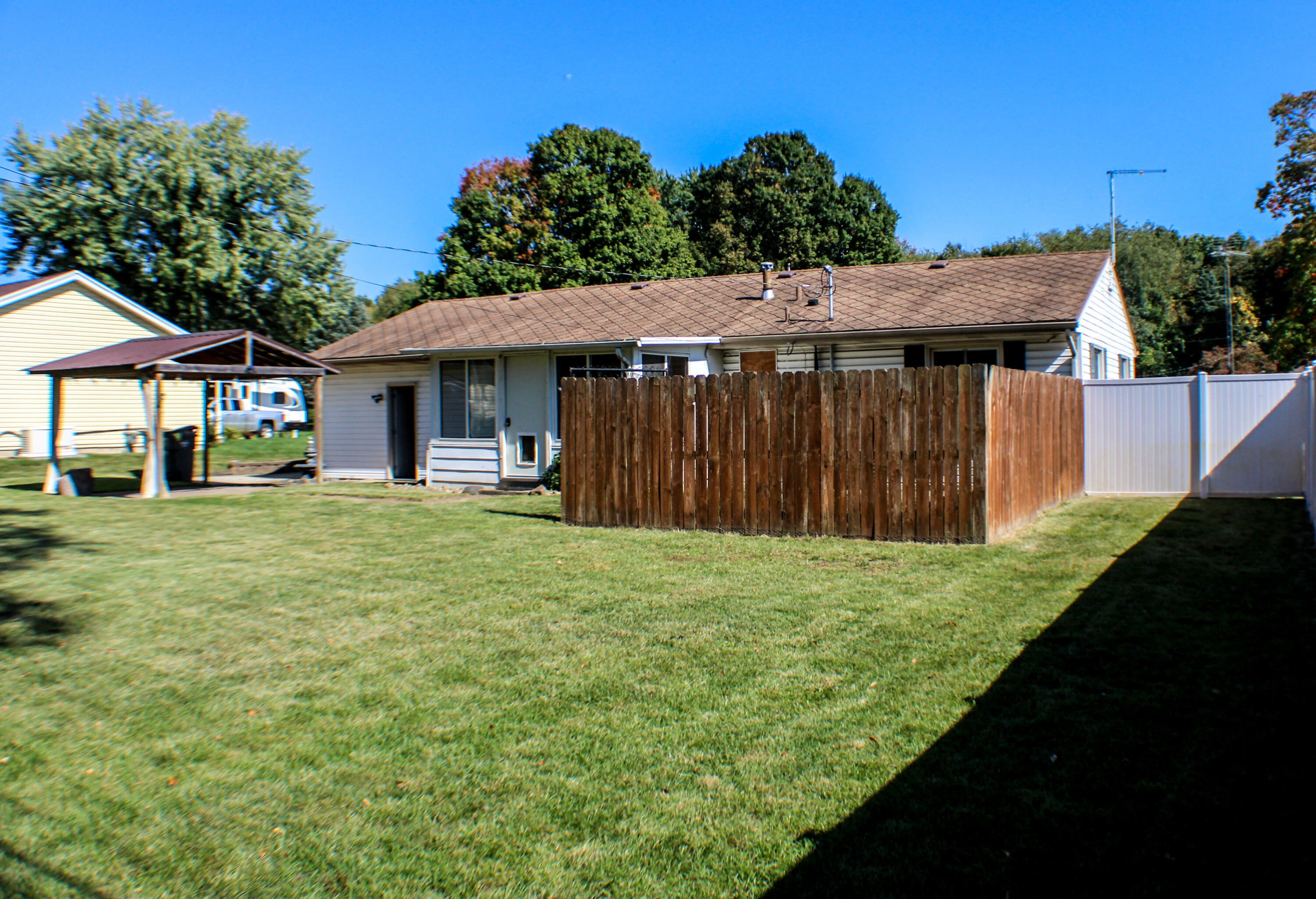 946 Ruth Lane Niles, MI 49120 - Photo 4 of 24 C49FA207-E3E6-4833-8180-4EF96F078FC0