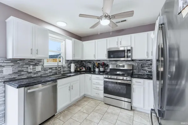 $250,000 | 423 Autumn Court, Bluffton, IN 46714