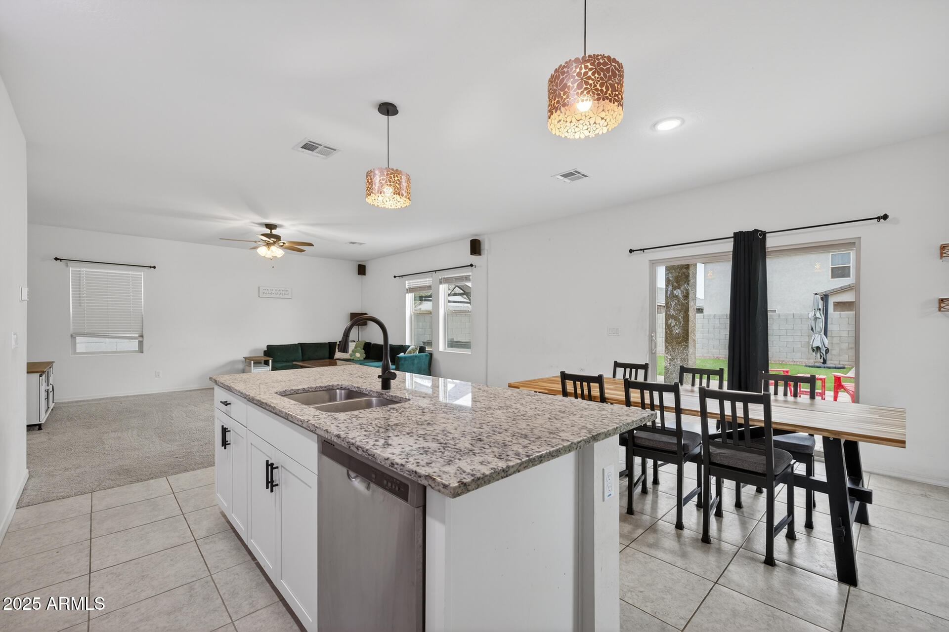 6126 East Athena Road Florence, AZ 85132 - Photo 8 of 39 9)KITCHEN