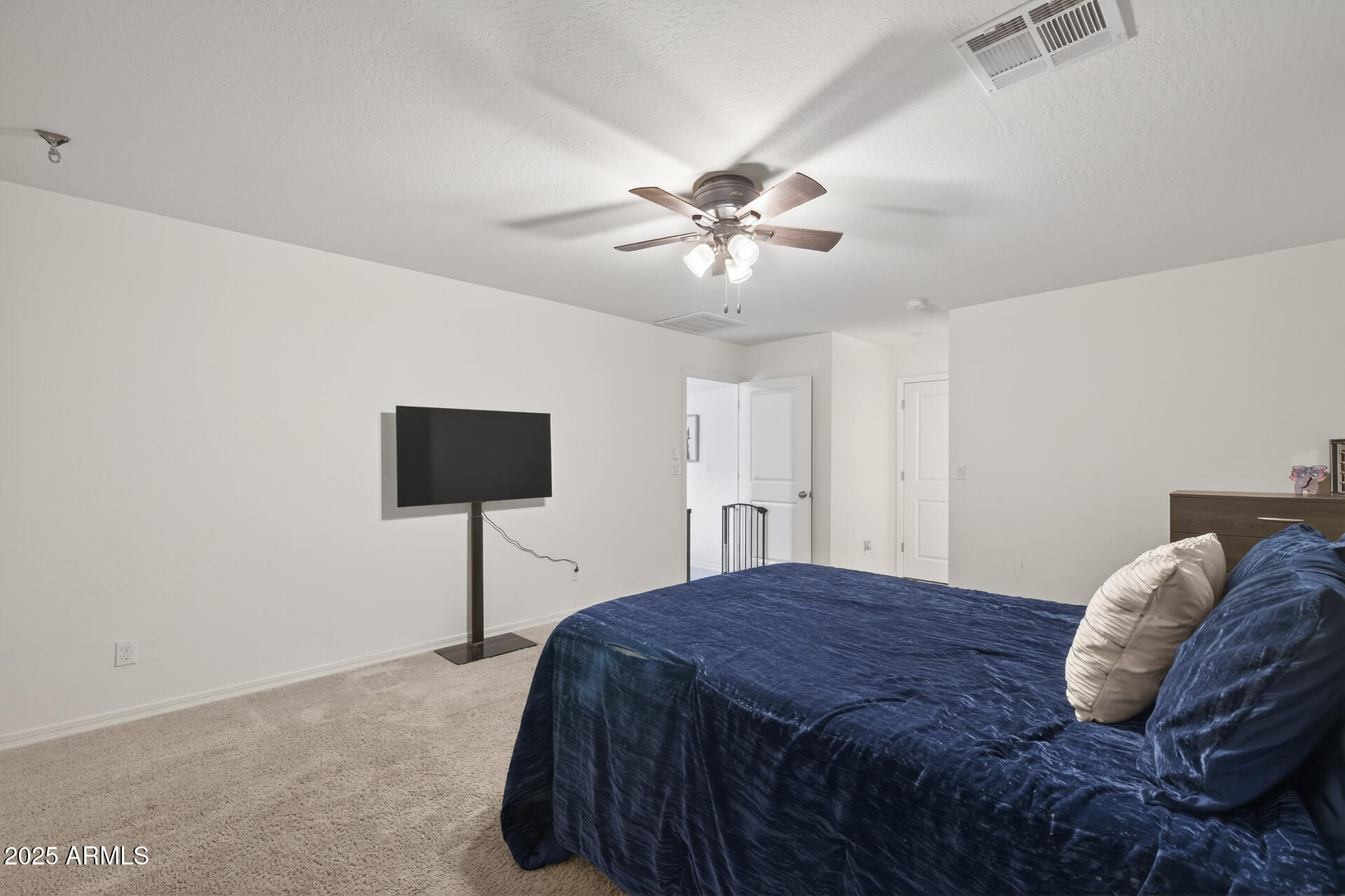 6126 East Athena Road Florence, AZ 85132 - Photo 16 of 39 17)PRIMARY BED