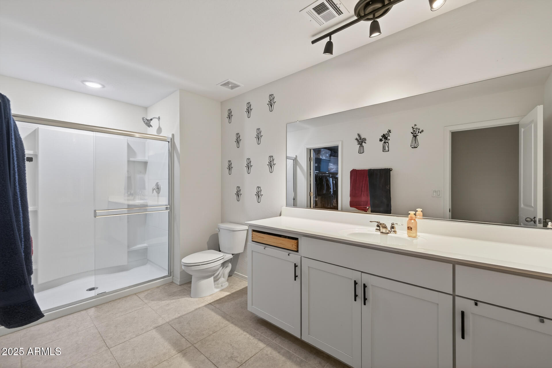 6126 East Athena Road Florence, AZ 85132 - Photo 17 of 39 18)PRIMARY BATH