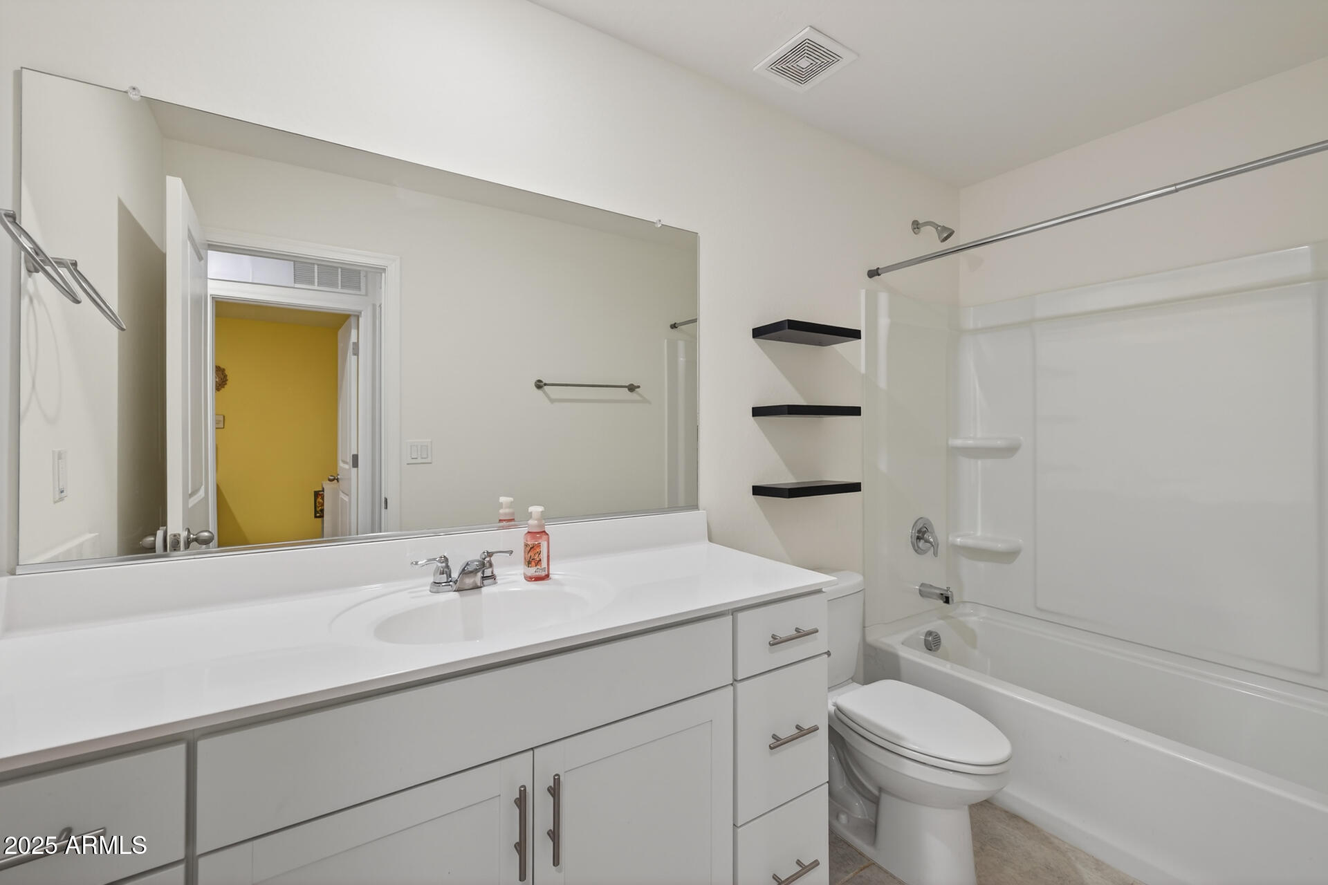 6126 East Athena Road Florence, AZ 85132 - Photo 19 of 39 20)BATH 2