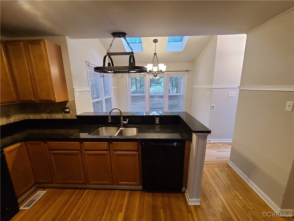 5800 Mill Spring Lane Midlothian, VA 23112 - Photo 3 of 29 a kitchen with a sink and cabinets