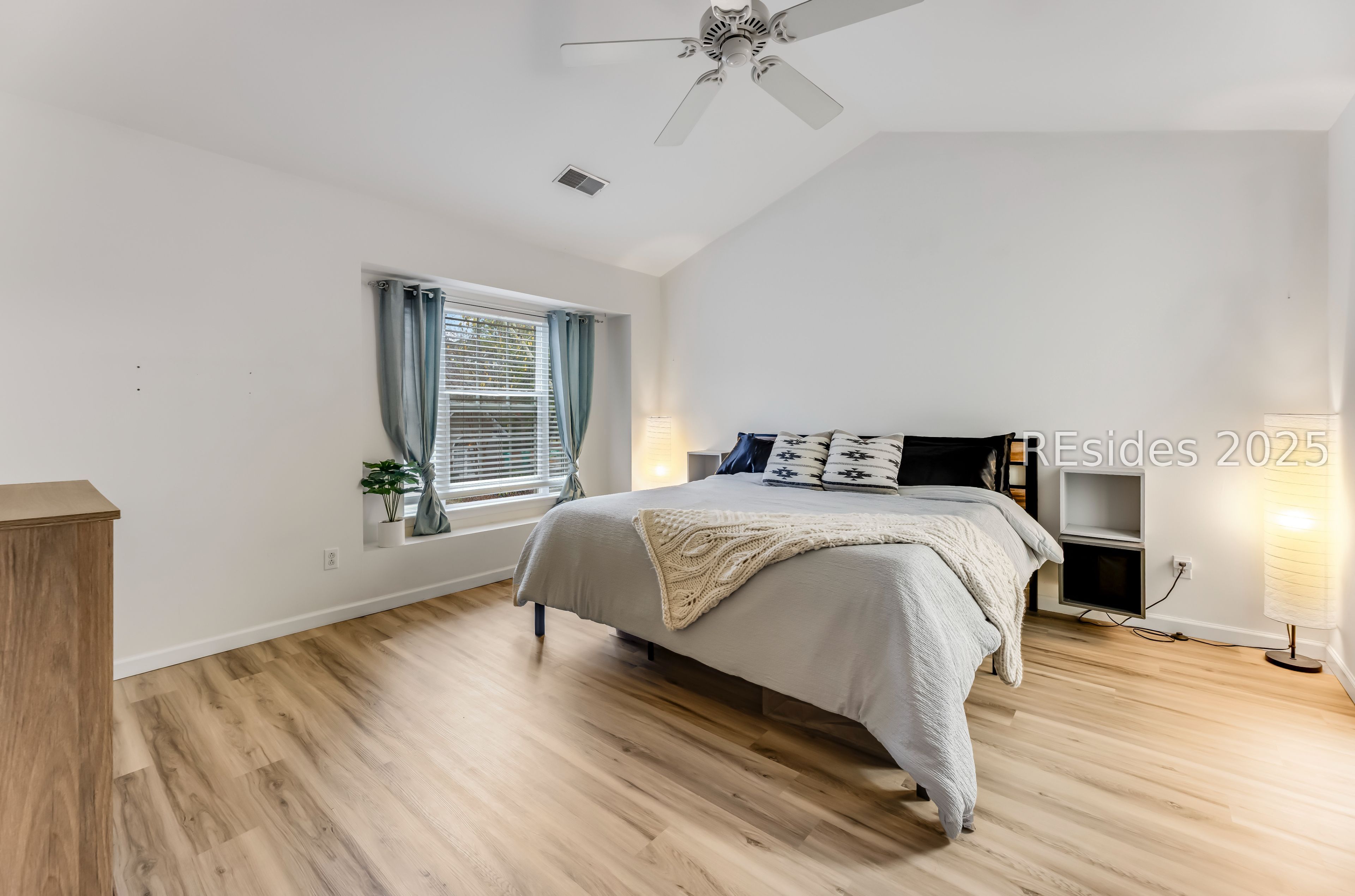 113 Cross Road Bluffton, SC 29910 - Photo 14 of 30 Primary bedroom