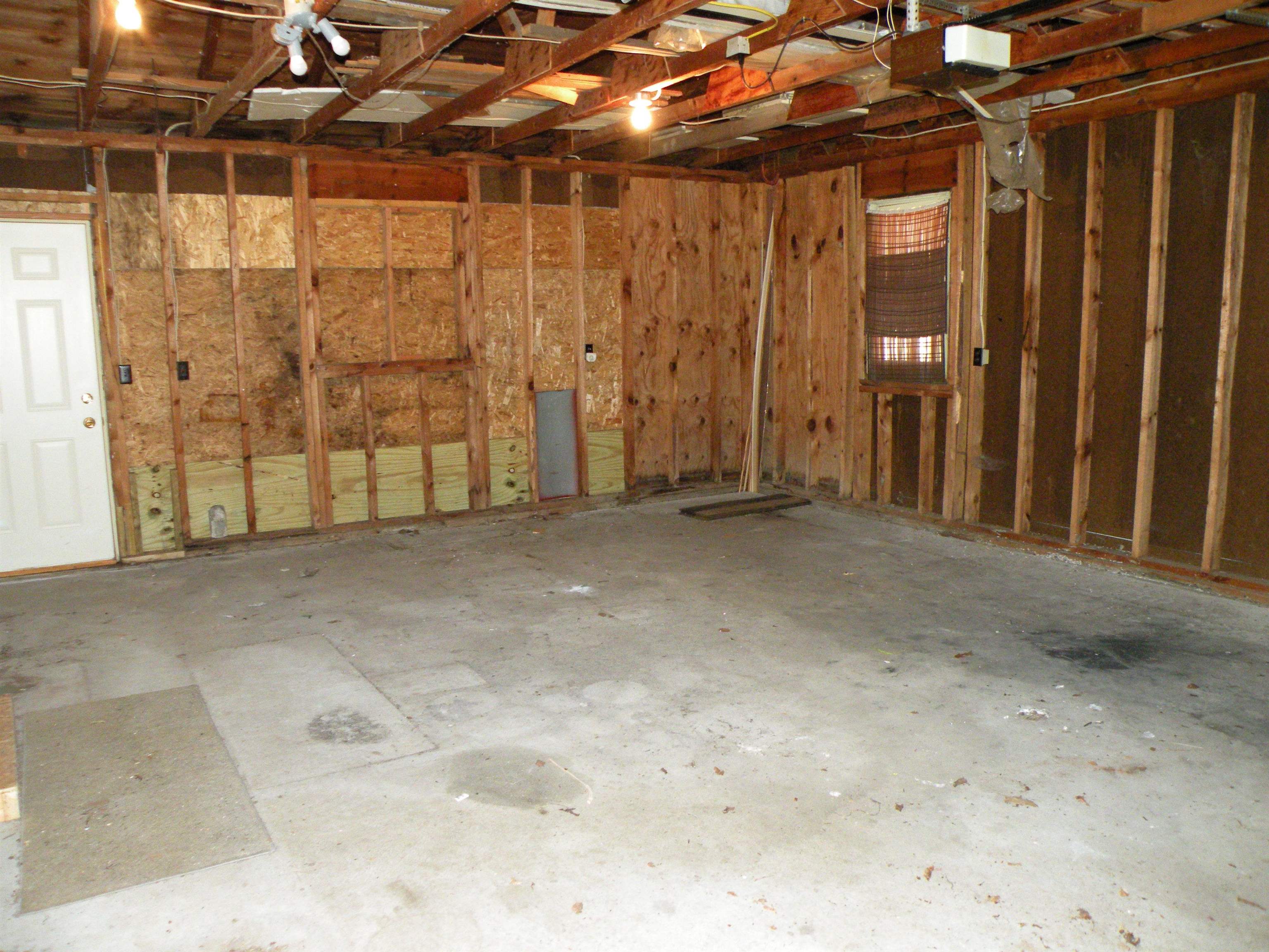 191 North Spring Street, Unit 1 Gladwin, MI 48624 - Photo 17 of 27 Gallery Image 17