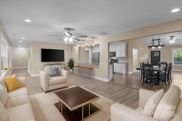 $450,000 | 996 Cornelius Road, Mooresville, NC 28117