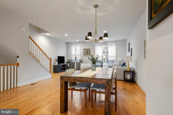 $5,200 | 5509 Valmarana Way, Alexandria, VA 22312