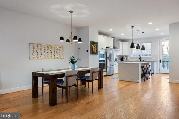 $5,200 | 5509 Valmarana Way, Alexandria, VA 22312