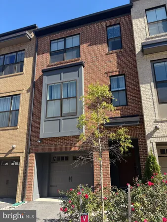 $5,200 | 5509 Valmarana Way, Alexandria, VA 22312