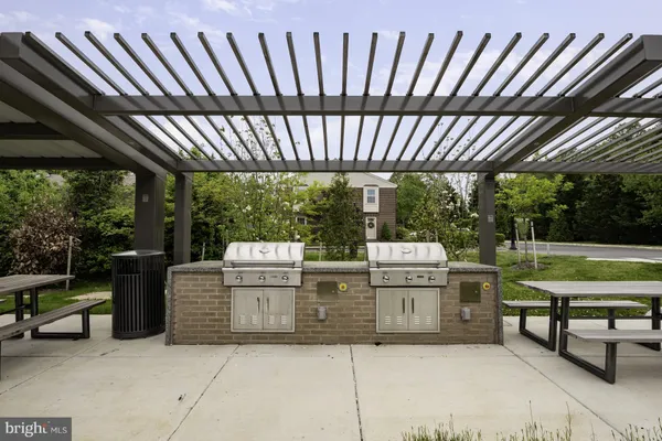 $5,200 | 5509 Valmarana Way, Alexandria, VA 22312