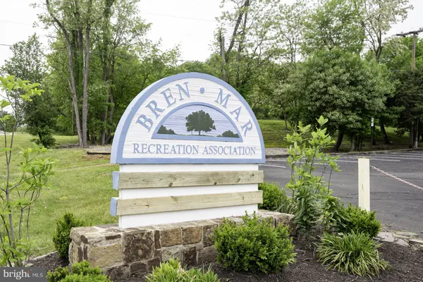 $5,200 | 5509 Valmarana Way, Alexandria, VA 22312