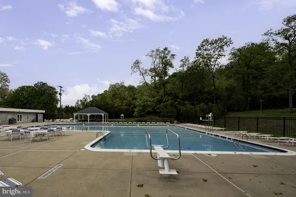 $5,200 | 5509 Valmarana Way, Alexandria, VA 22312