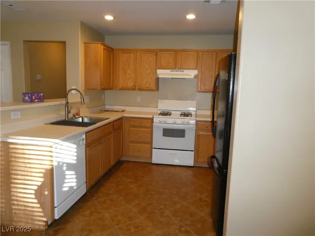 $1,850 | 941 Medina De Leon Avenue, Henderson, NV 89015