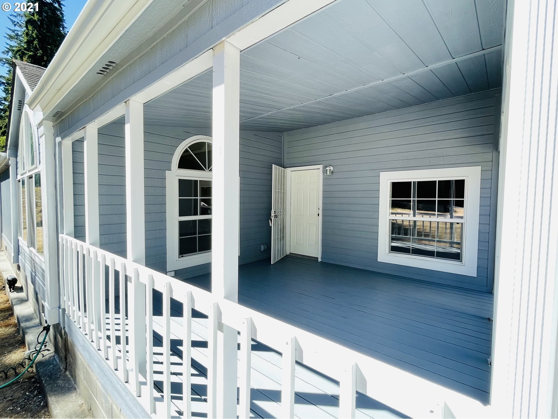 29353 Hale Road Scappoose, OR 97056 - Photo 2 of 26 Covered Porch