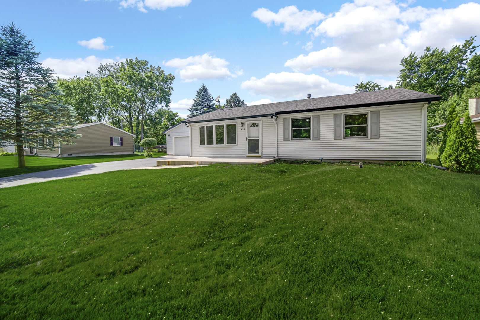 433 Nantucket Road Valparaiso, IN 46385 - Photo 23 of 24 1620x1080